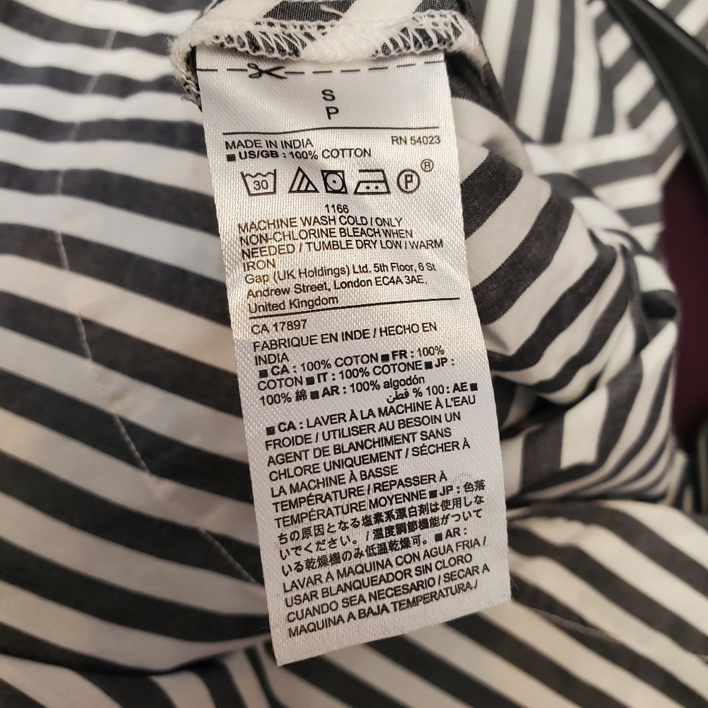 Striped Gap shirt SMALL - Picture 6 of 6